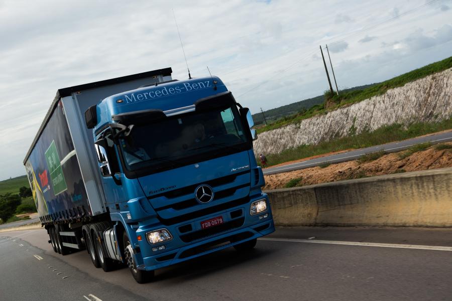  Mercedes-Benz Actros 2546 6x2 (MP3) 2011 года  (BR) (фото 14 из 18)